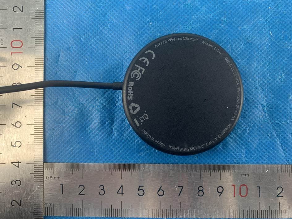 Aircore Wireless Charger - FCC ID 2ATIH-LC-A1 - Aukey Technology Co.,Ltd. (3)