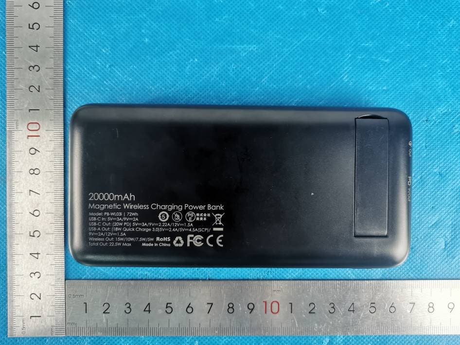Magnetic Wireless Charging Power Bank - FCC ID 2ATIH-PB-WL03I - Aukey Technology Co.,Ltd. (2)