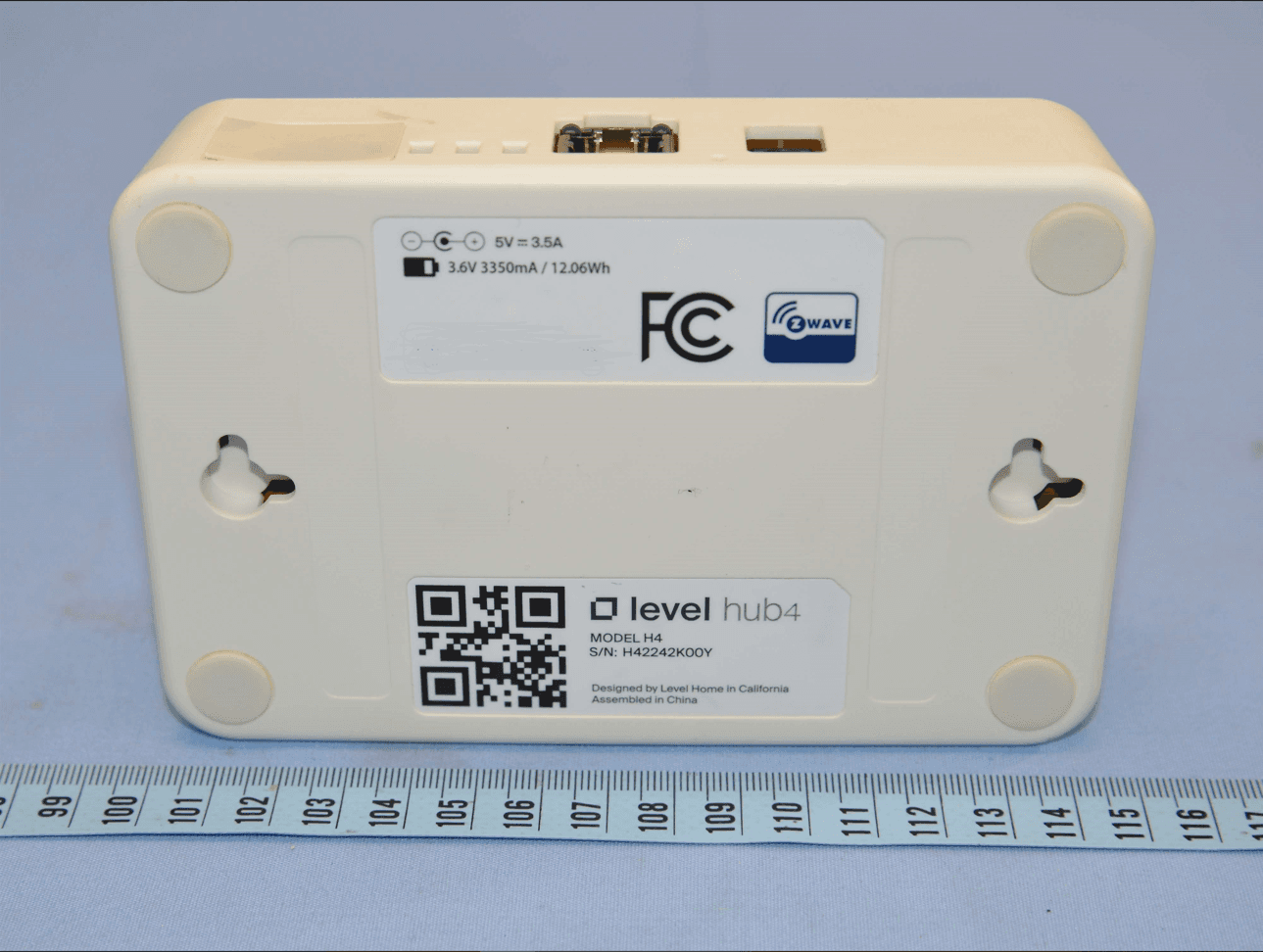 Home IOT Gateway - FCC ID 2ATIO4 - Level Home Inc.