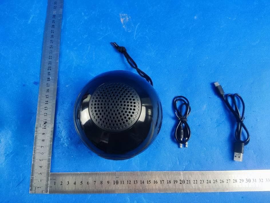 TWS BLUETOOTH LIGHT UP SPHERE SPEAKER - FCC ID 2ATLK-BS-0835 - Hudson Electronics(HK) Limited