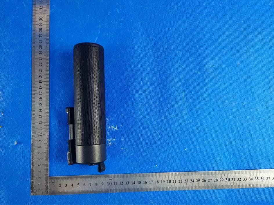 4 in 1 BLUETOOTH SPEAKER-POWER BANK, FLASHLIGHT AND SELFIE STICK - FCC ID 2ATLK-BS-839 - Hudson Electronics(HK) Limited (3)
