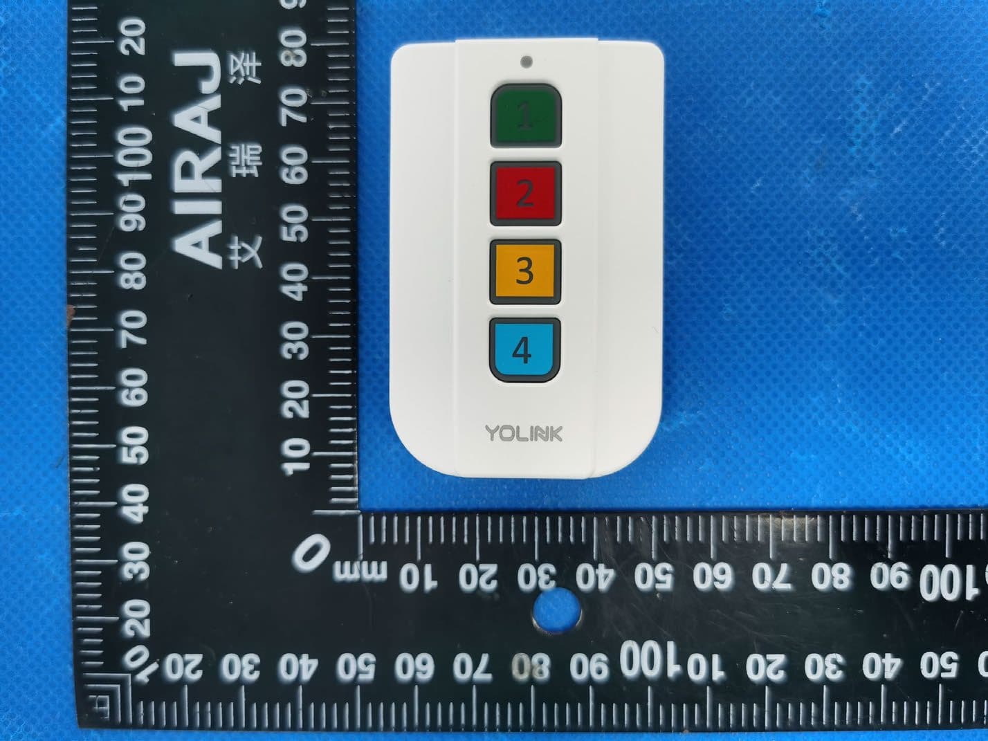 Remote control - FCC ID 2ATM73604V2 - YoSmart Inc.