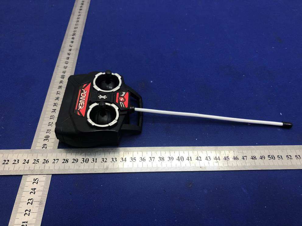 R/C CAR - FCC ID 2ATMLDH-8191 - DI HONG LONG TOYS (4)