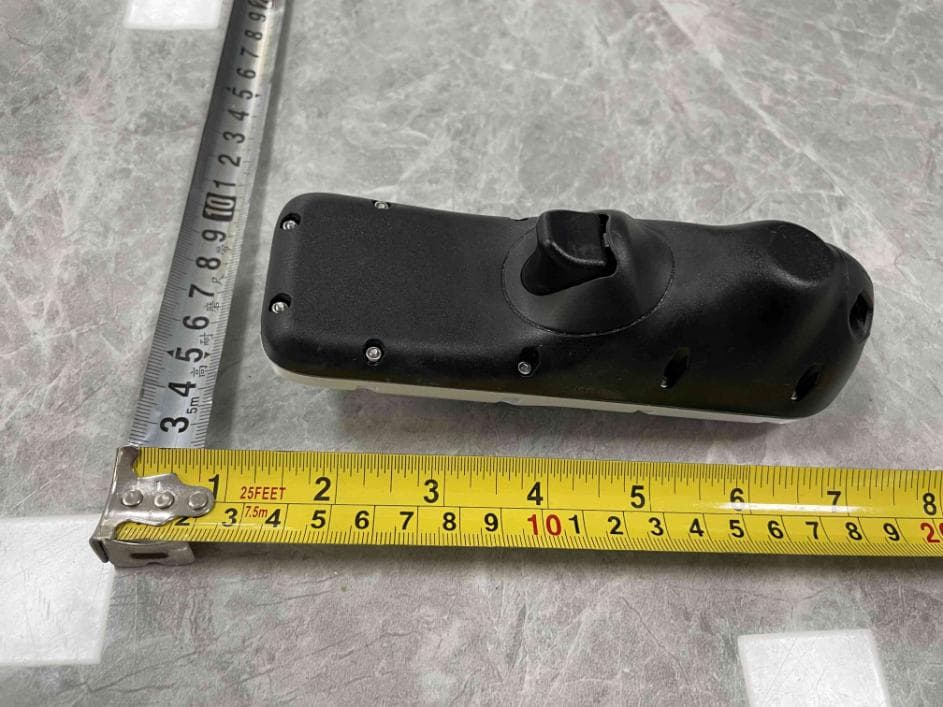 E-Foil Remote Contoller - FCC ID 2ATOAE-FOIL-V02 - TAKUMA SAS (2)