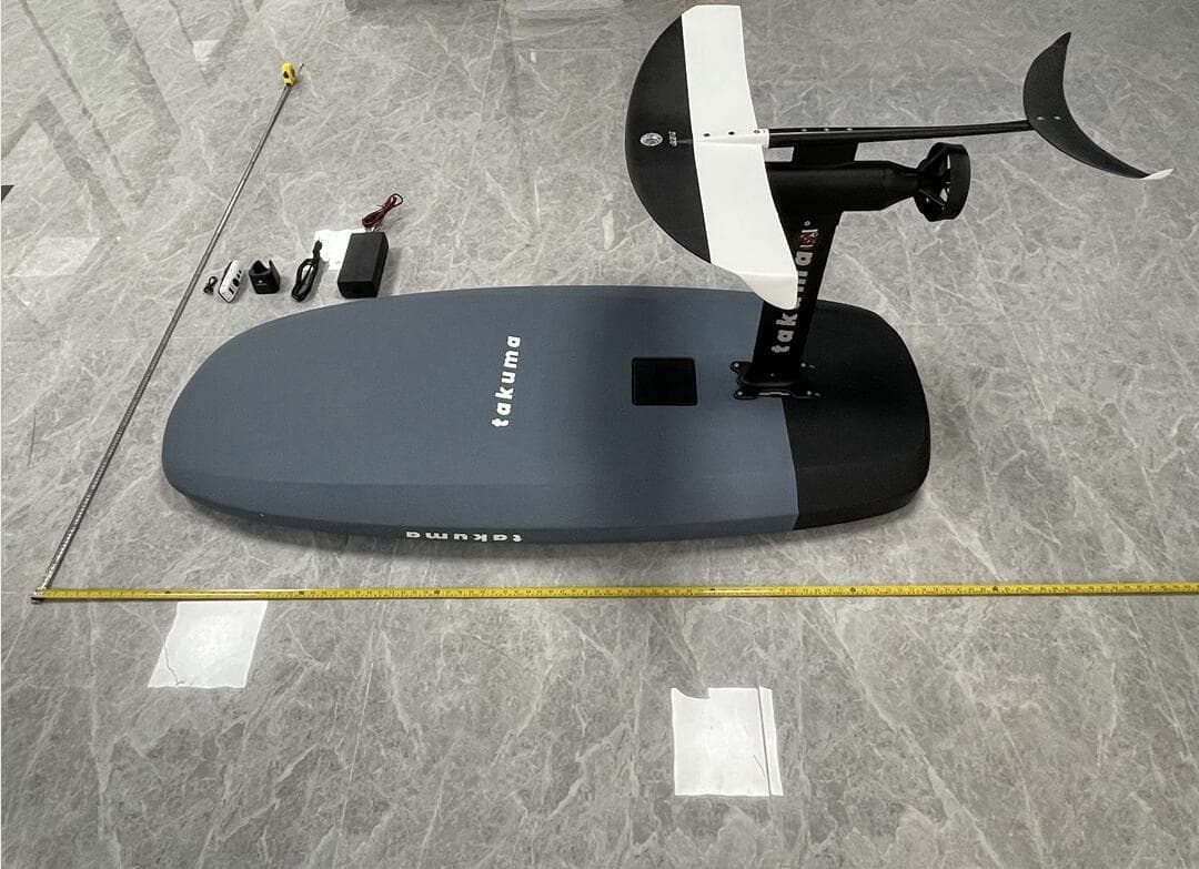E-Foil Remote Contoller - FCC ID 2ATOAE-FOIL-V02 - TAKUMA SAS