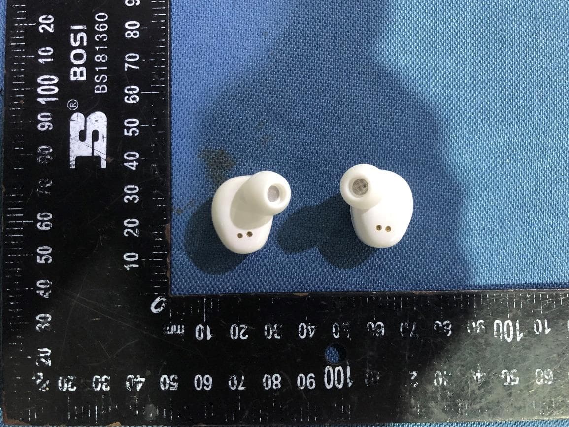 AIR COUTURE EARBUDS BUNDLE - FCC ID 2ATOM-14816 - AFH Industries Inc