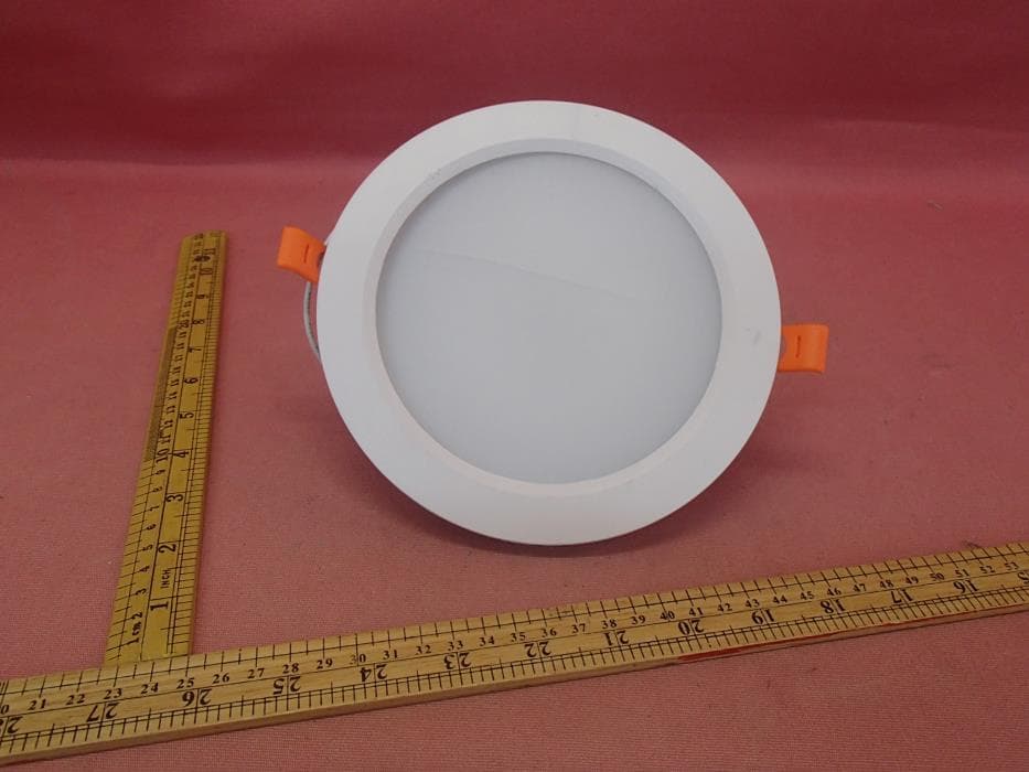 LEXI Smart Downlight - FCC ID 2ATOT10009 - Lexi Devices, Inc. (2)