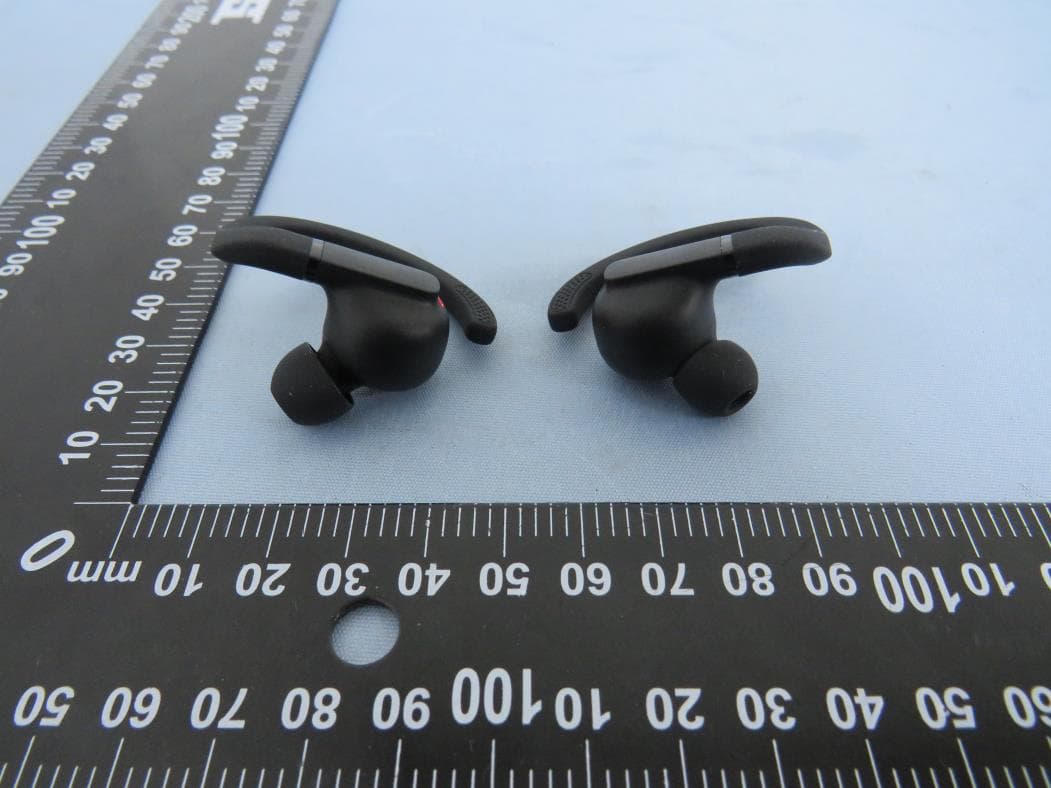 True Wireless Earbuds - FCC ID 2ATOY-RT26 - Dongguan Fulun Electronics Co.,Limited (3)