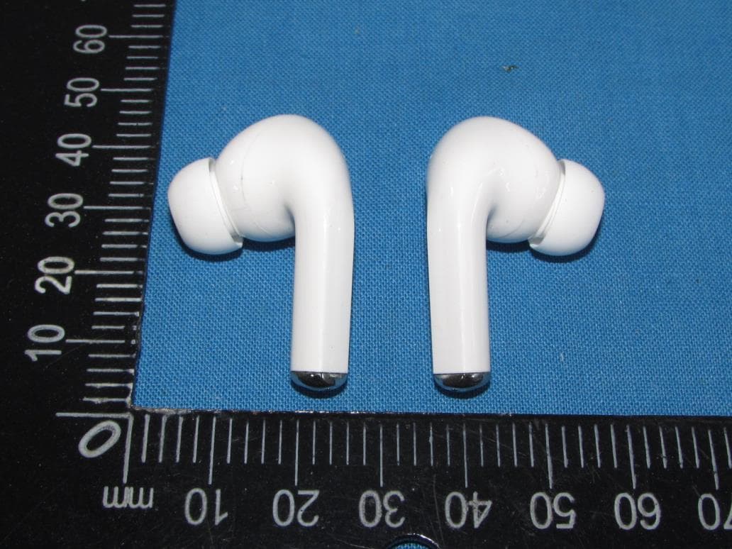 TRUE WIRELESS EARBUDS - FCC ID 2ATOY-RT36A - Dongguan Fulun Electronics Co.,Limited (2)