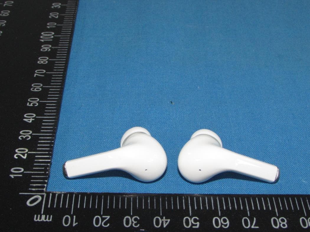 TRUE WIRELESS EARBUDS - FCC ID 2ATOY-RT36A - Dongguan Fulun Electronics Co.,Limited (4)