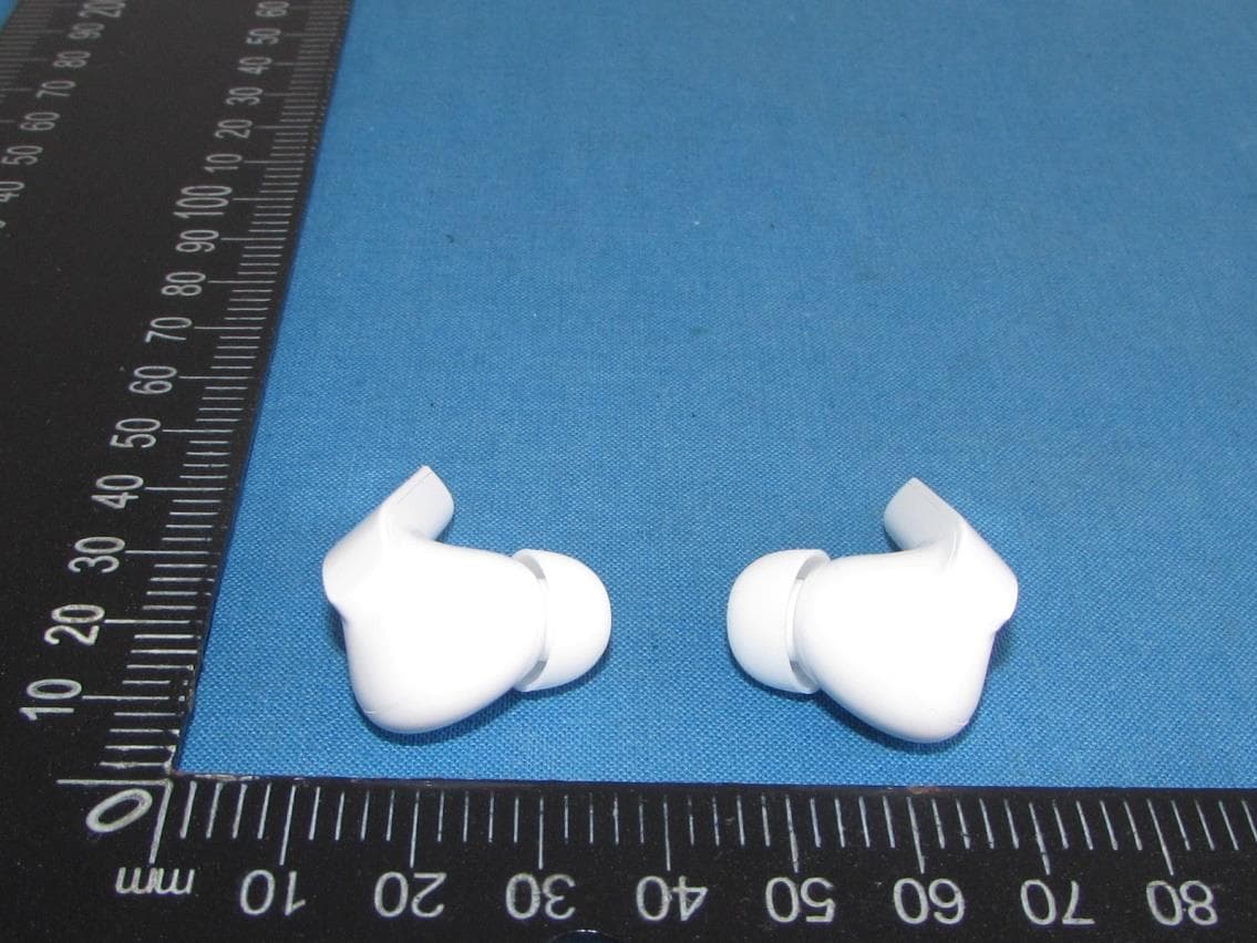 TRUE WIRELESS EARBUDS - FCC ID 2ATOY-RT50A - Dongguan Fulun Electronics Co.,Limited (3)