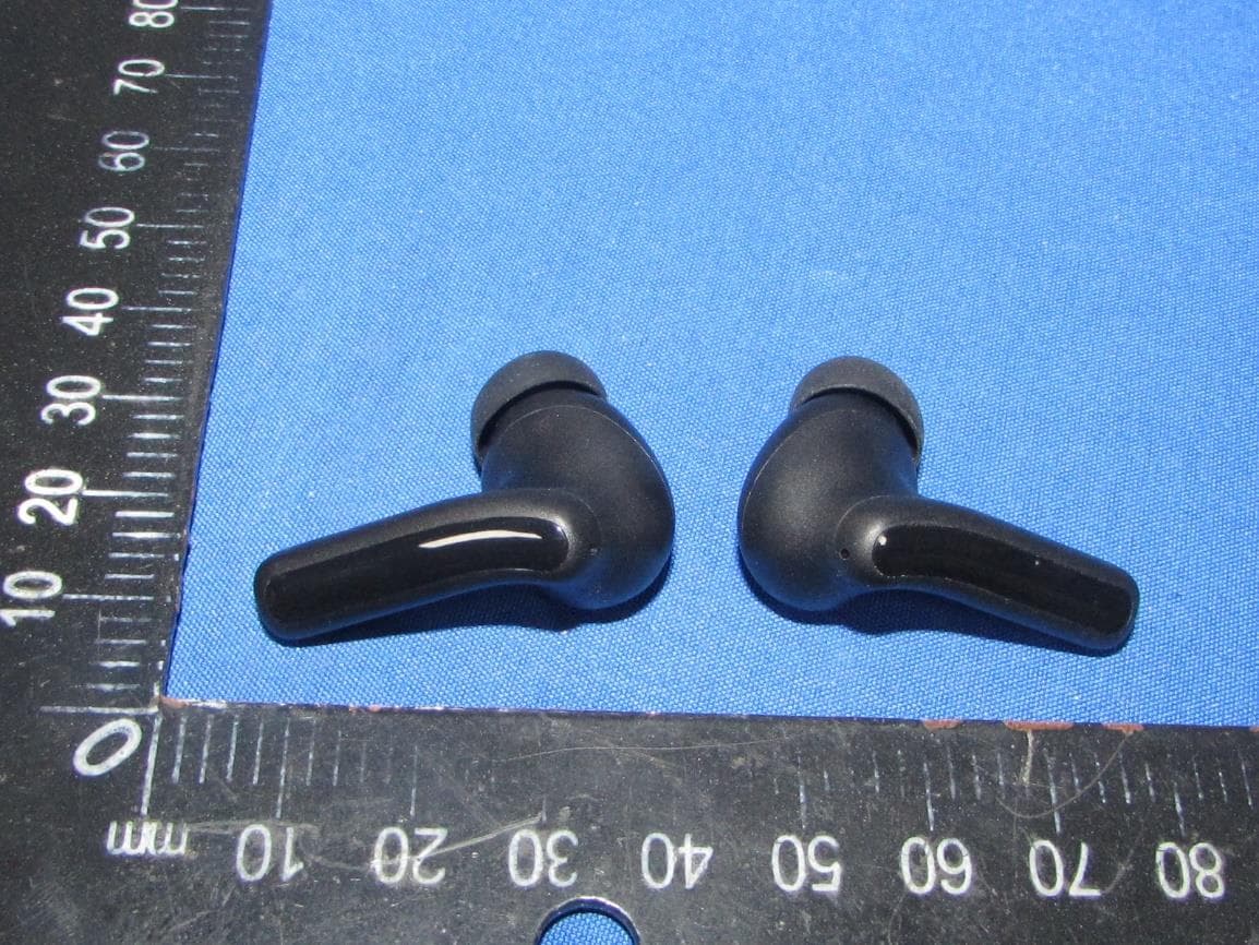 TRUE WIRELESS EARBUDS - FCC ID 2ATOY-RT612AE - Dongguan Fulun Electronics Co.,Limited (3)
