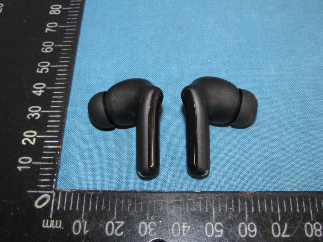 TRUE WIRELESS EARBUDS - FCC ID 2ATOY-RT62 - Dongguan Fulun Electronics Co.,Limited (2)