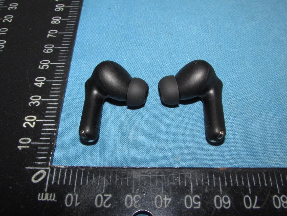 TRUE WIRELESS EARBUDS - FCC ID 2ATOY-RT62 - Dongguan Fulun Electronics Co.,Limited