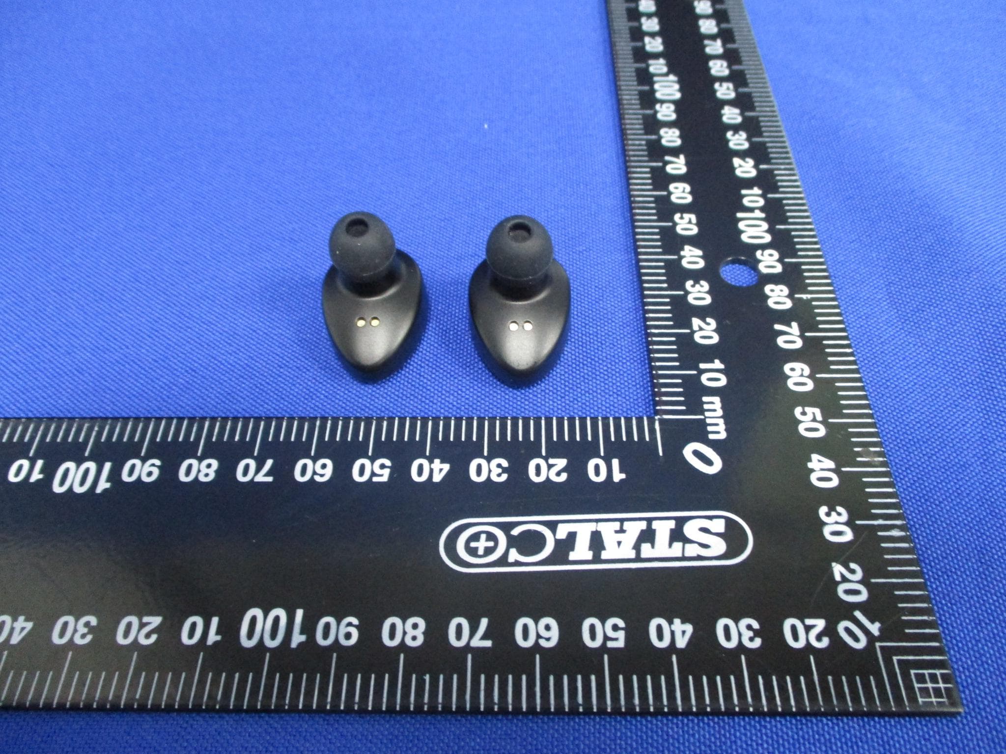 Wireless Earphones - FCC ID 2ATQ9-K2 - Dongguan Gorsun Electronics Co.,Ltd (3)