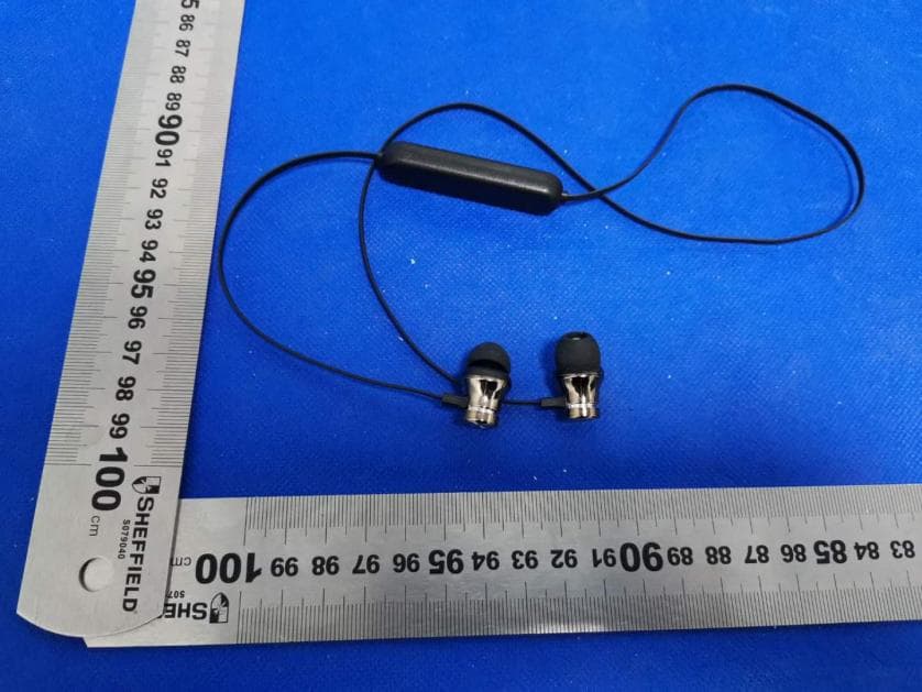Sports Wireless Earphones - FCC ID 2ATQ9-XT11 - Dongguan Gorsun Electronics Co.,Ltd