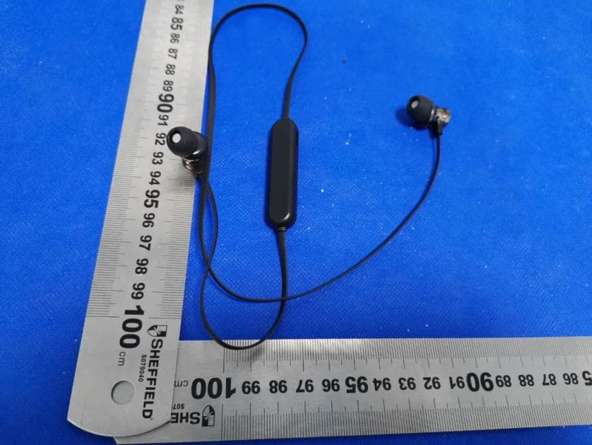 Sports Wireless Earphones - FCC ID 2ATQ9-XT11 - Dongguan Gorsun Electronics Co.,Ltd (3)