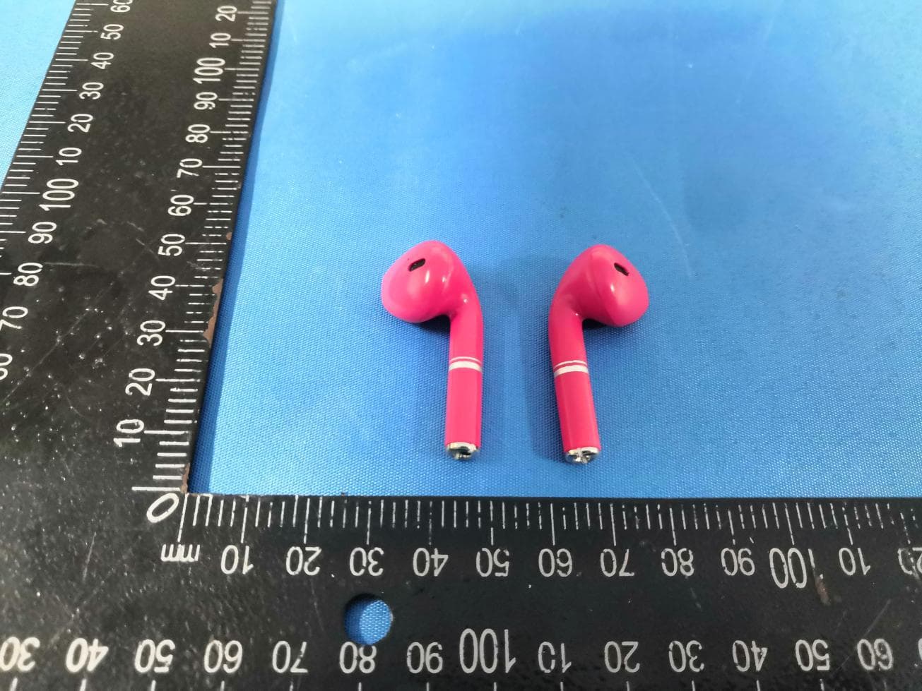 Headphones - FCC ID 2ATQI-HS - Wings Mobile Telecom SL (3)