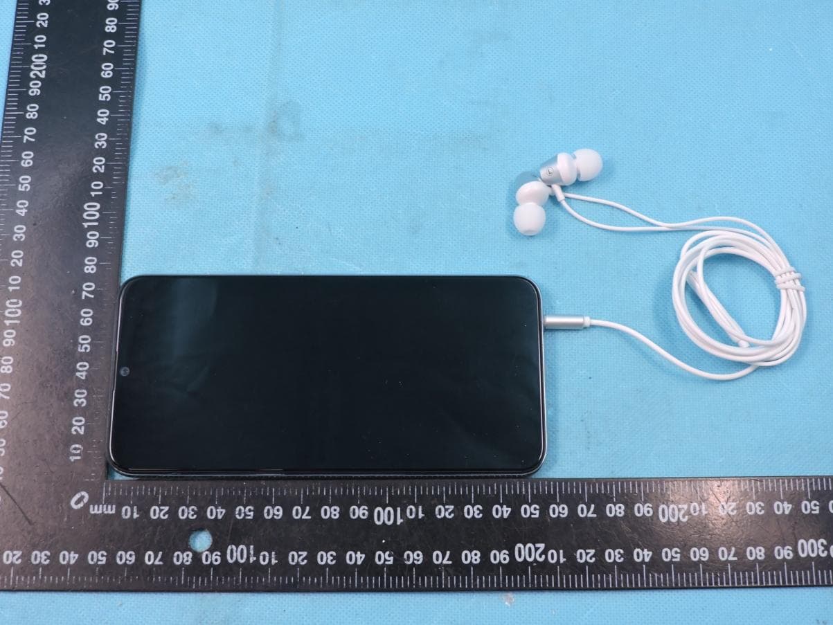 Smart Phone - FCC ID 2ATQIWX - Wings Mobile Telecom SL