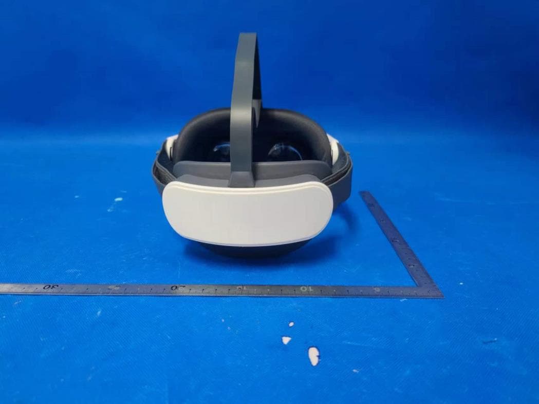 VR All-In-One Headset - FCC ID 2ATRW-A7H10-1 - Qingdao Pico Technology Co., Ltd. (5)