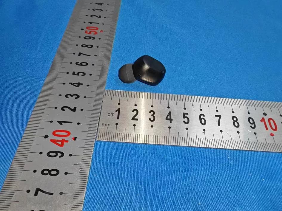 TWS earphone - FCC ID 2ATT9-TL1760 - EDGE IMPORTS INC (5)