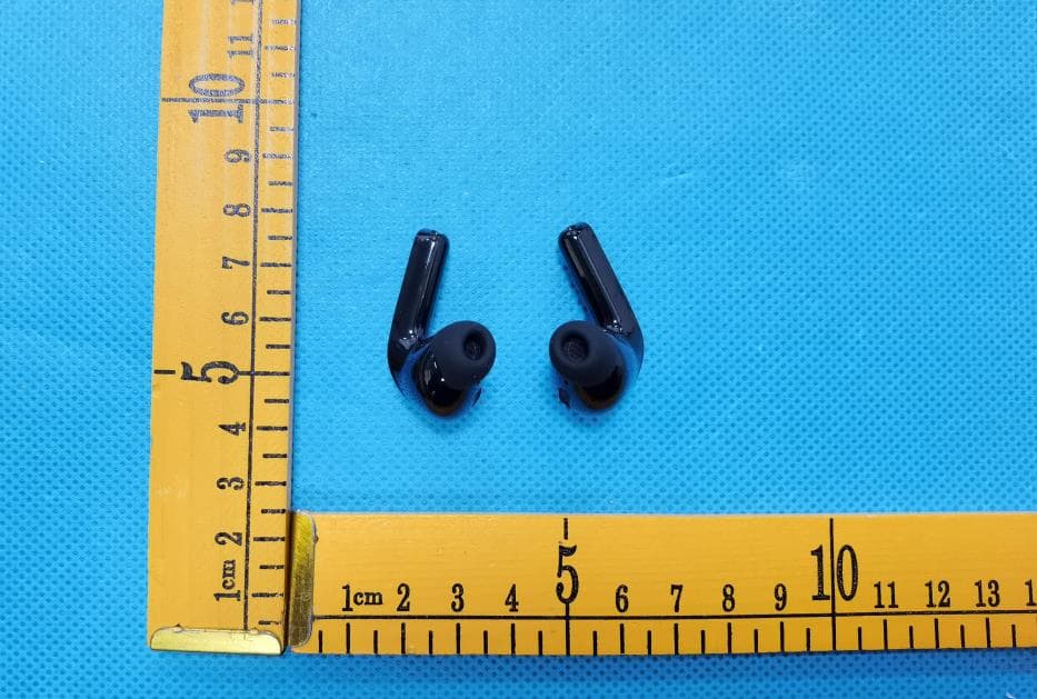TWS - FCC ID 2ATU8-X15 - BESING TECHNOLOGY (SHENZHEN) CO., LTD (4)