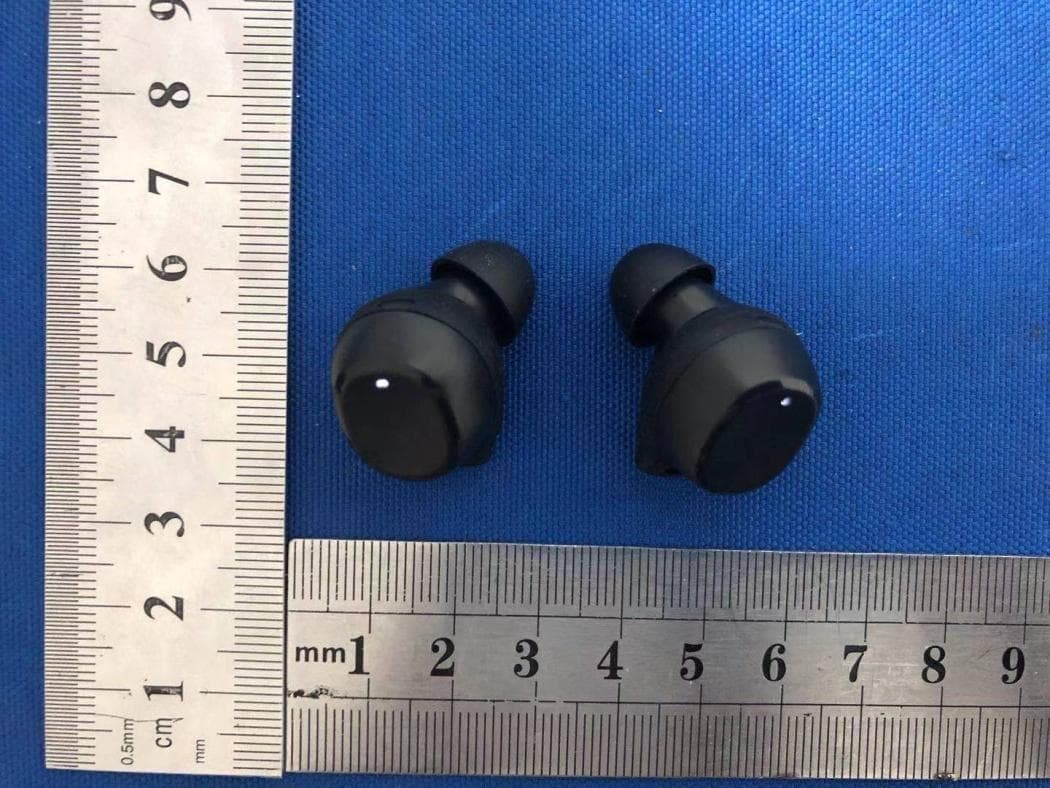 TRULY WIRELESS EARBUDS - FCC ID 2ATWG-AEA04 - Shenzhen Yuangu Technology Co.,Ltd. (2)