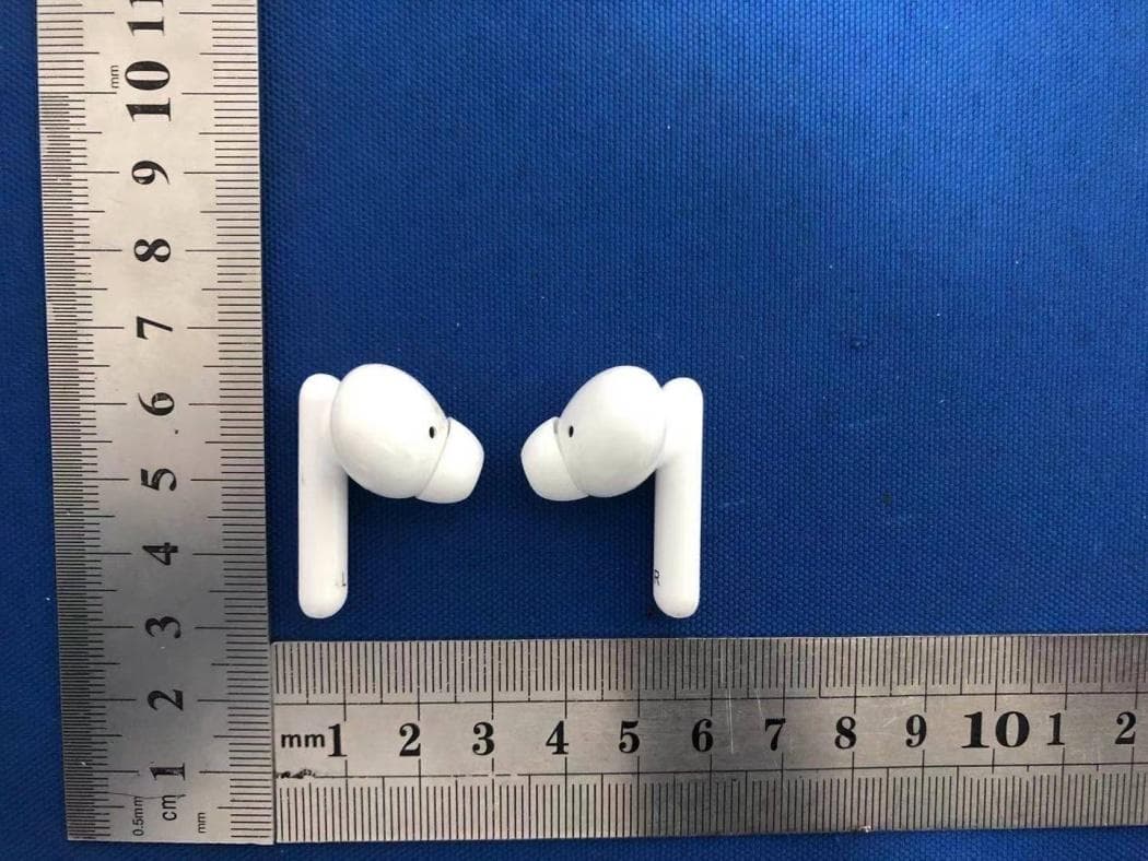 TRULY WIRELESS EARBUDS - FCC ID 2ATWG-AEA05 - Shenzhen Yuangu Technology Co.,Ltd. (2)