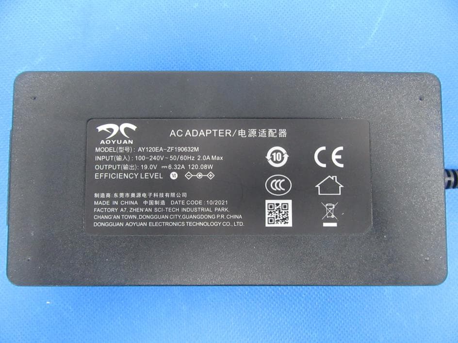 Projector - FCC ID 2ATWG-APT04 - Shenzhen Yuangu Technology Co.,Ltd.