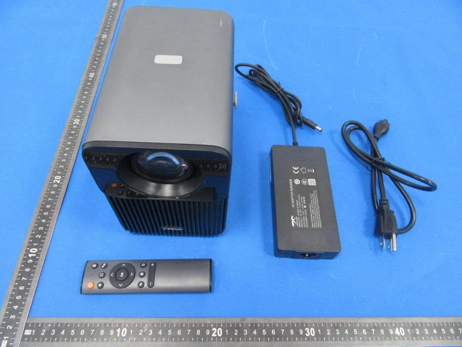 Projector - FCC ID 2ATWG-APT04 - Shenzhen Yuangu Technology Co.,Ltd. (2)