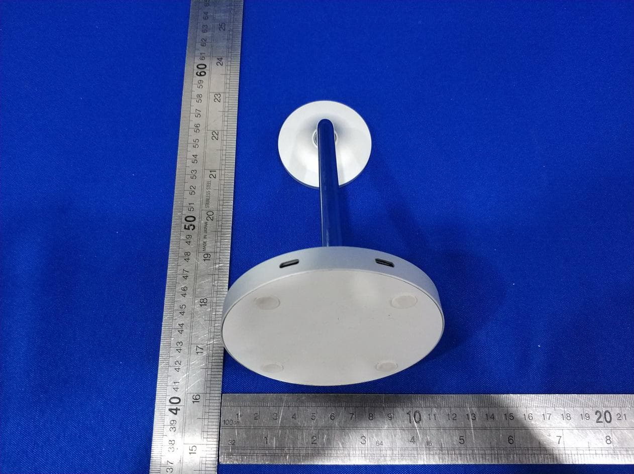 Wireless charger - FCC ID 2ATWU-WI088 - Mei Shun He Electronic Limited