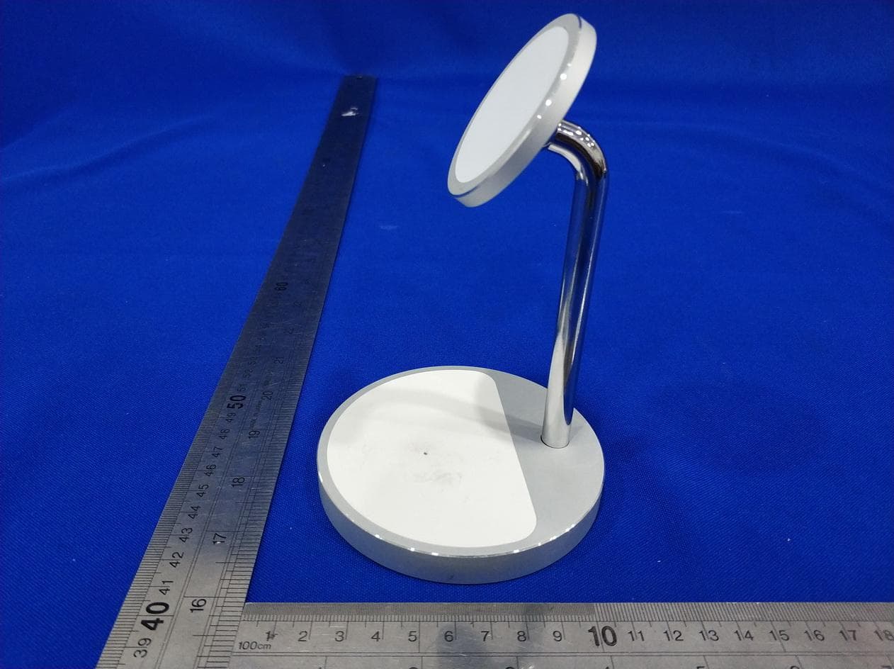 Wireless charger - FCC ID 2ATWU-WI088 - Mei Shun He Electronic Limited (2)