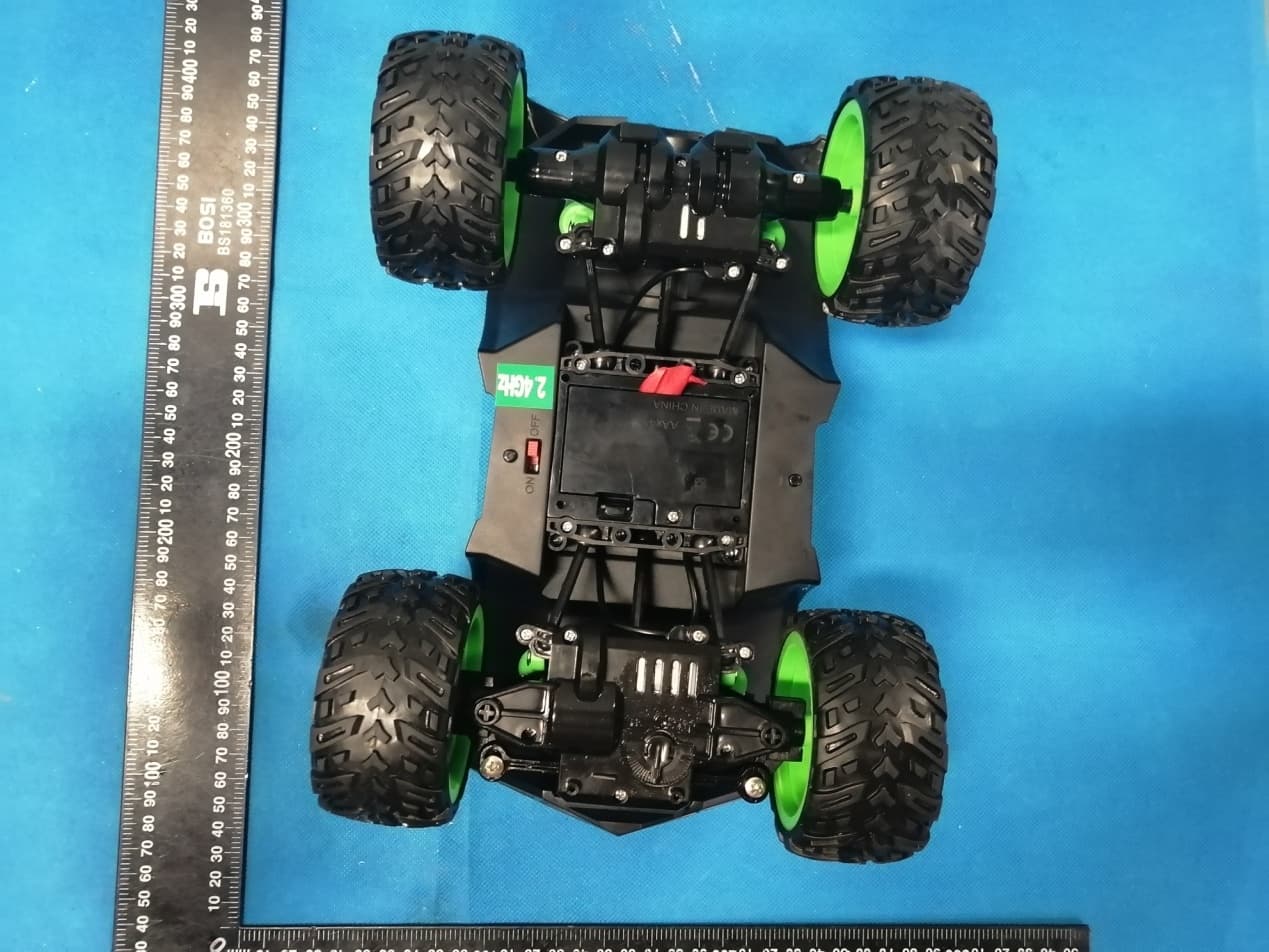 Remote control car series - FCC ID 2ATYG-SH198333687B - WANG YONGFENG