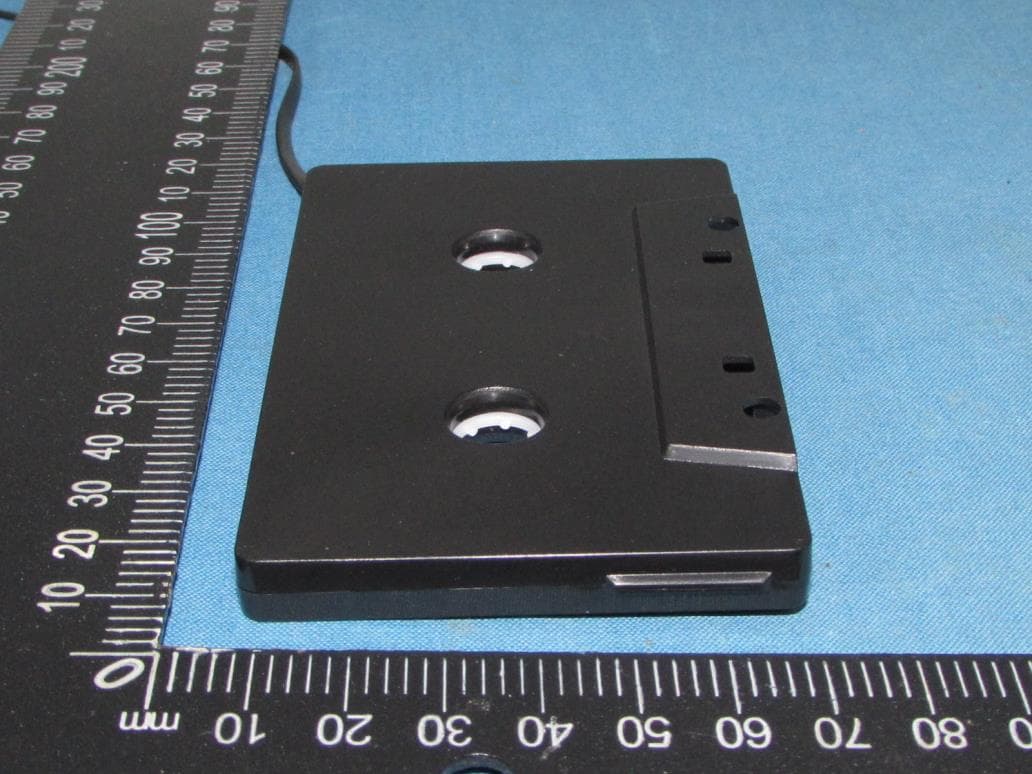 BLUETOOTH CASSETTE ADAPTER WITH HANDSFREE CALLING - FCC ID 2ATYS-BTHFS380 - AAMP GLOBAL (5)