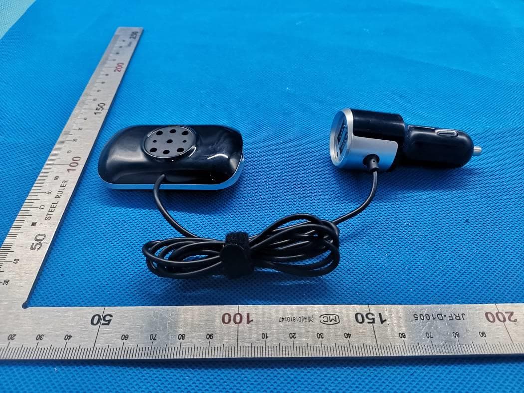 BT Car FM Transmitter - FCC ID 2ATZS-FMT - SHEN ZHEN LEADINWAY TECHNOLOGY CO.,LTD (3)