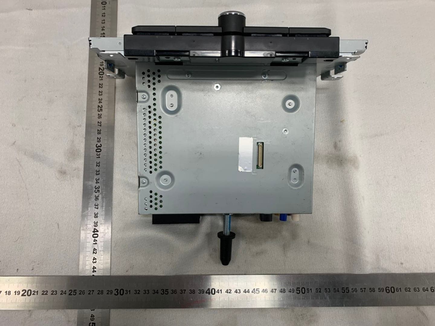 Color Radio - FCC ID 2ATZUSOIMTZS11HA8SA - SAIC MOTOR Overseas Intelligent Mobility Technology Co., Ltd. (3)