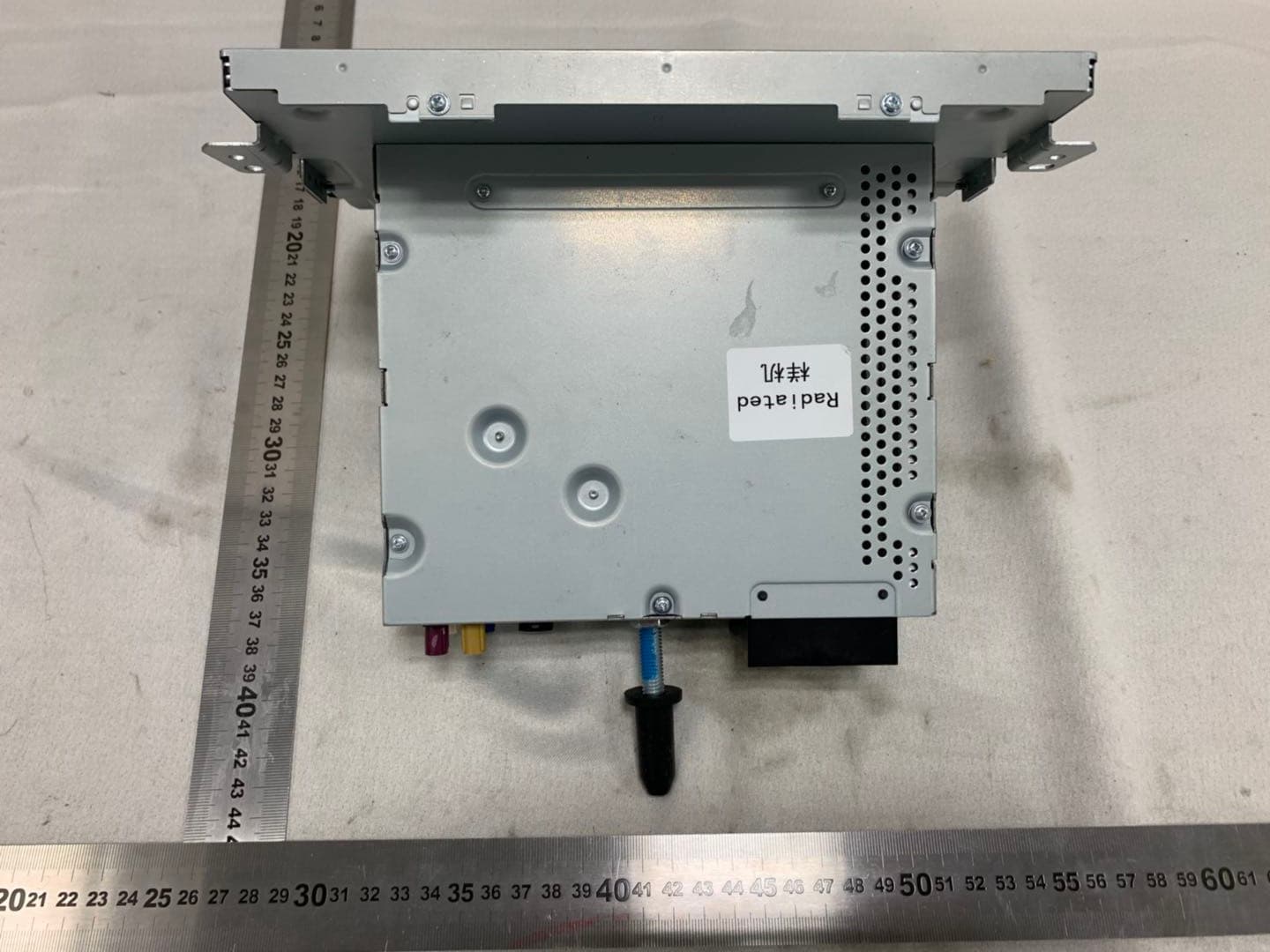 Color Radio - FCC ID 2ATZUSOIMTZS11HA8SA - SAIC MOTOR Overseas Intelligent Mobility Technology Co., Ltd. (4)
