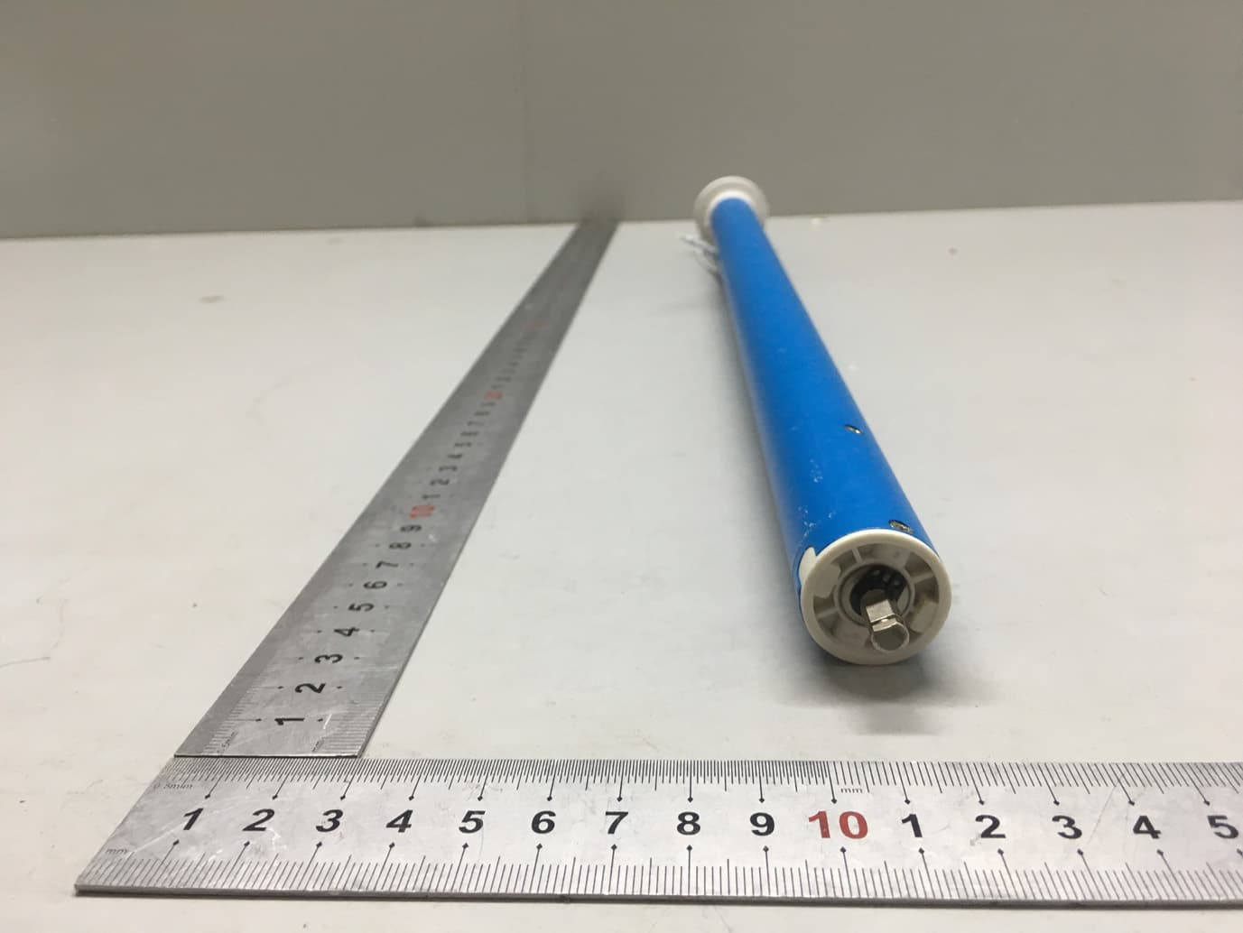 DC Tubular Motor & rechargeable battery - FCC ID 2AU29AMP28B2028 - Turnils North America (5)