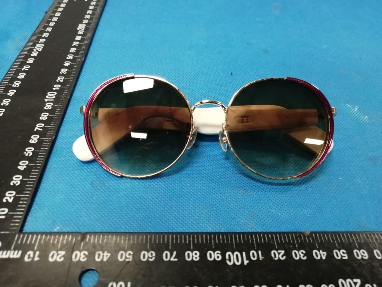 SMART EYEWEAR - FCC ID 2AU3D-TCW02 - United Creation Technology Corp.,Ltd (4)