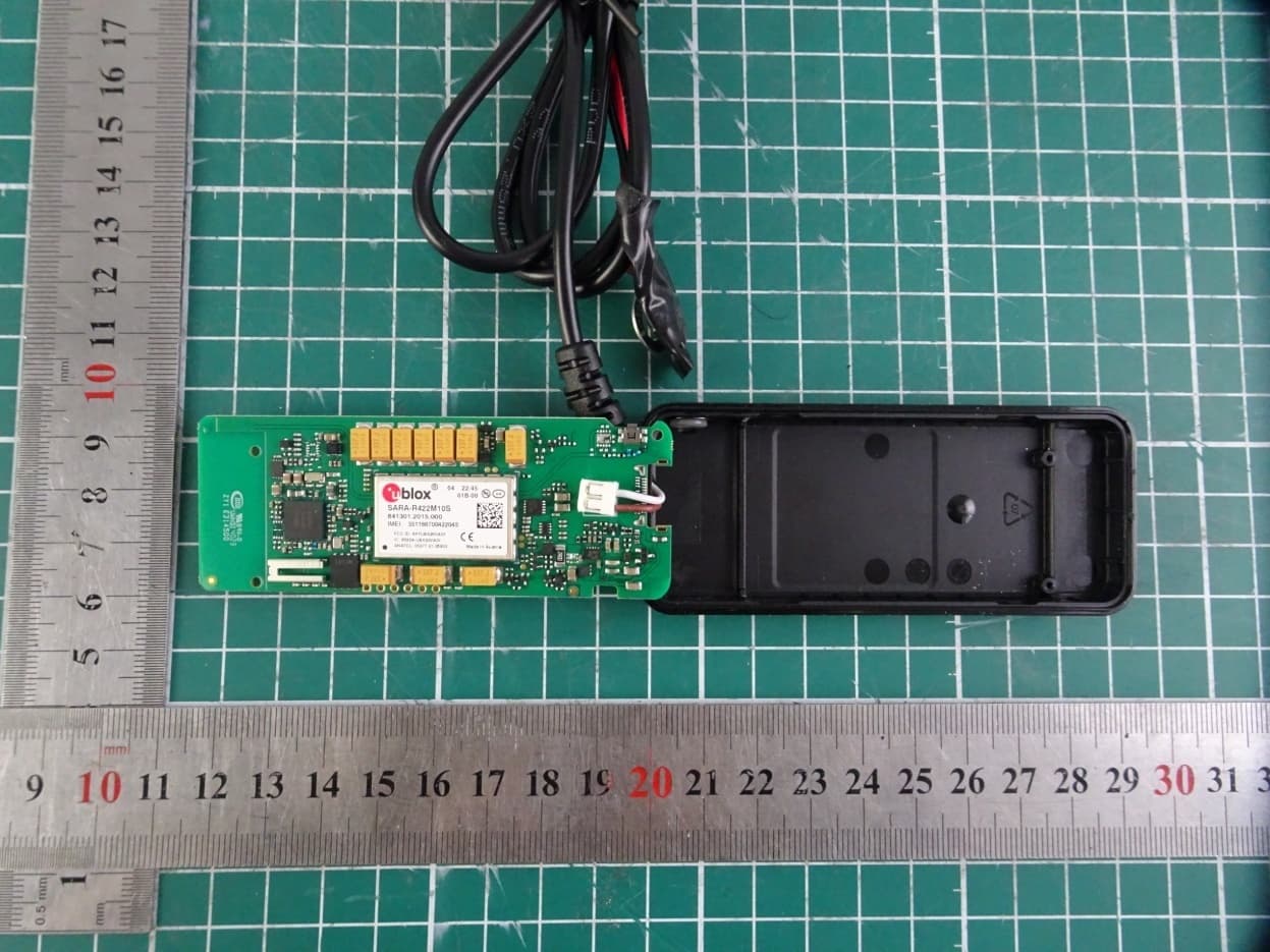 GPS tracker - FCC ID 2AU3KMM9W - Monimoto UAB