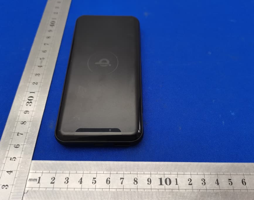 Power Bank - FCC ID 2AU4P-QE10007PQ - TennRich International Corp.