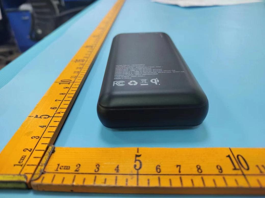 POWER BANK - FCC ID 2AU4P-QE20008PQ - TennRich International Corp. (2)