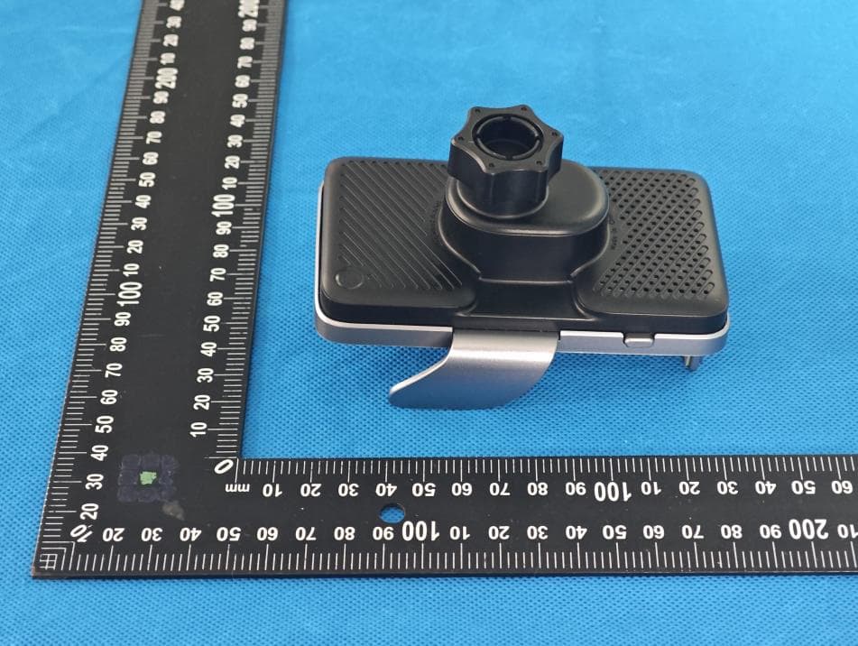 Smart Car Holder with Charging & WiFi - FCC ID 2AU4T-TC10 - Shanghai TUGE Data Technologies Co., Ltd. (4)