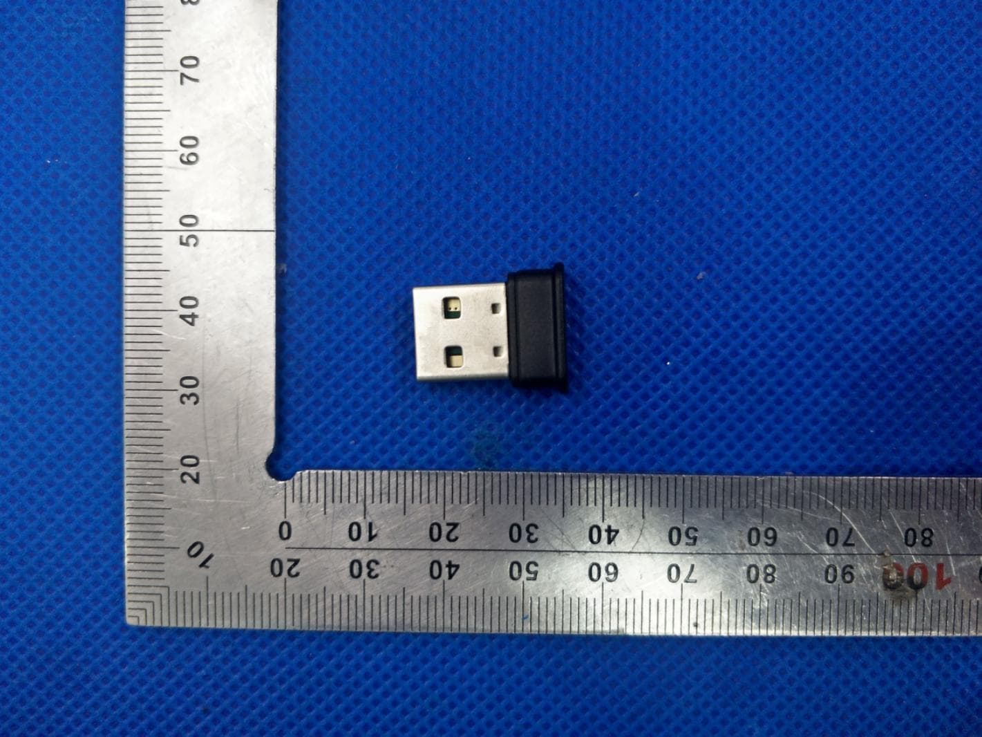 Bluetooth USB Adapter - FCC ID 2AU6EDNS-T001 - Shenzhen Denos Trade Co., Ltd.