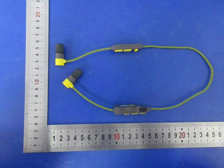 Bluetooth earphone with Ambient mode with Bluetooth Transmitter - FCC ID 2AU6S-HGBTAMB - LUCID AUDIO (2)