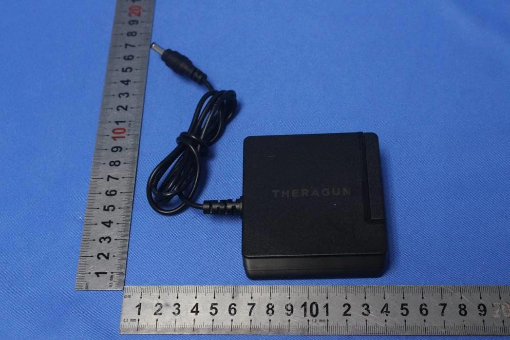 Multi-Device Wireless Charger - FCC ID 2AU6TMDWC-01 - Therabody, Inc.
