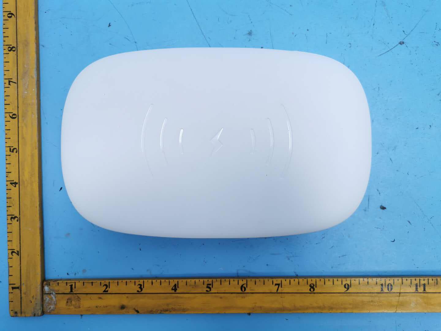 Phone Sanitizer with Qi Wireless Charger - FCC ID 2AU7D-102407 - PYS High-Tech Co., LTD (3)