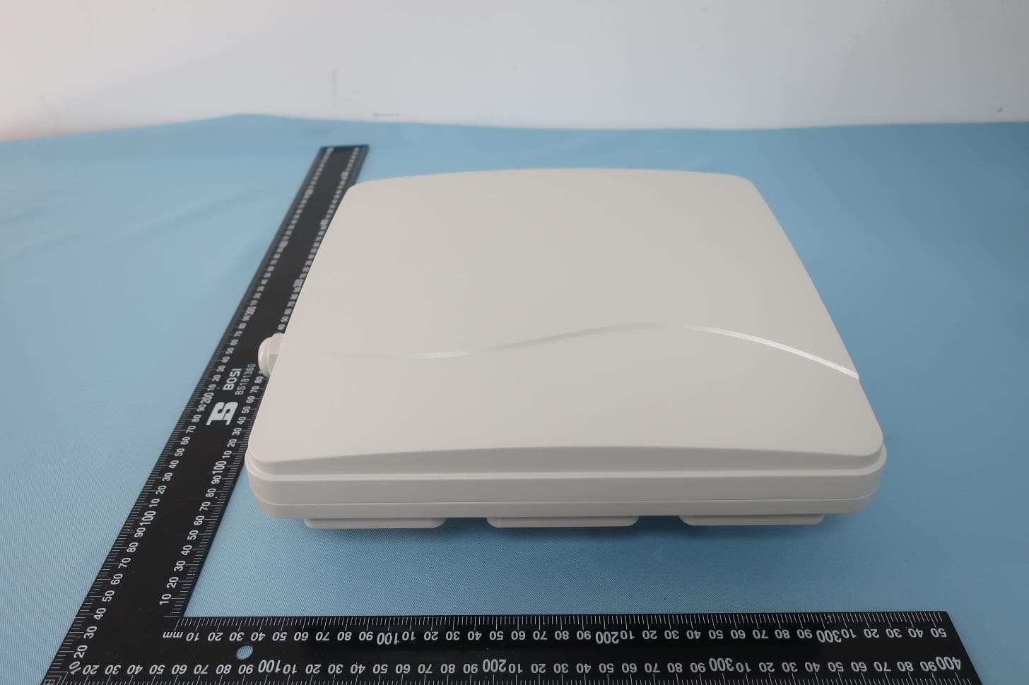 CAT12 outdoor CPE - FCC ID 2AU8HSRW410-CBRS - Smawave Technology Co. ,Ltd (2)