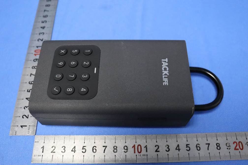 TACK LIFE Smart Lock Box, Lockin Smart Lock Box - FCC ID 2AUAQLBL1 - Chongqing Luxiangjia Technology Co., Ltd.