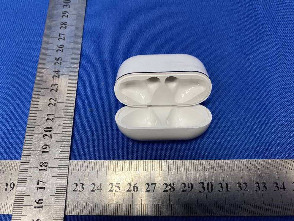 TWS Earbuds - FCC ID 2AUB7-CKWENC1L - Shenzhen BEB Electronics CO., Limited (3)
